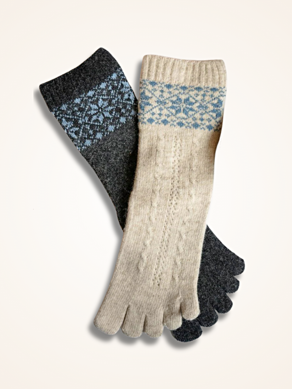 Zehensocken aus Kaschmir mit Schneeflockenmuster