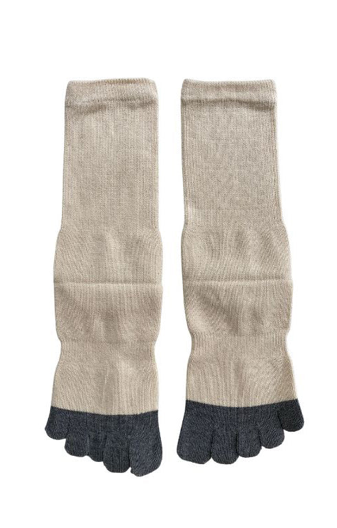 Zehensocken aus Binchotan-Anthrazit