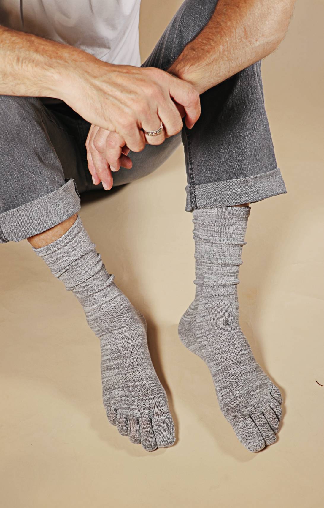 Leichte Zehensocken bis zur Wade